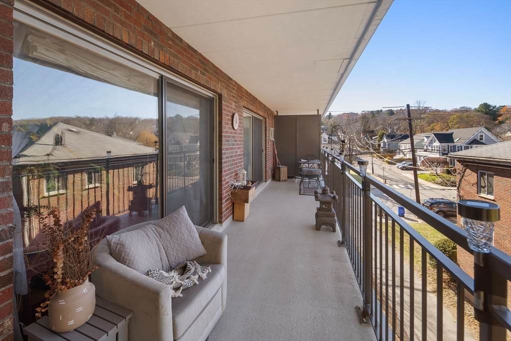 995 Massachusetts Avenue - Photo 1