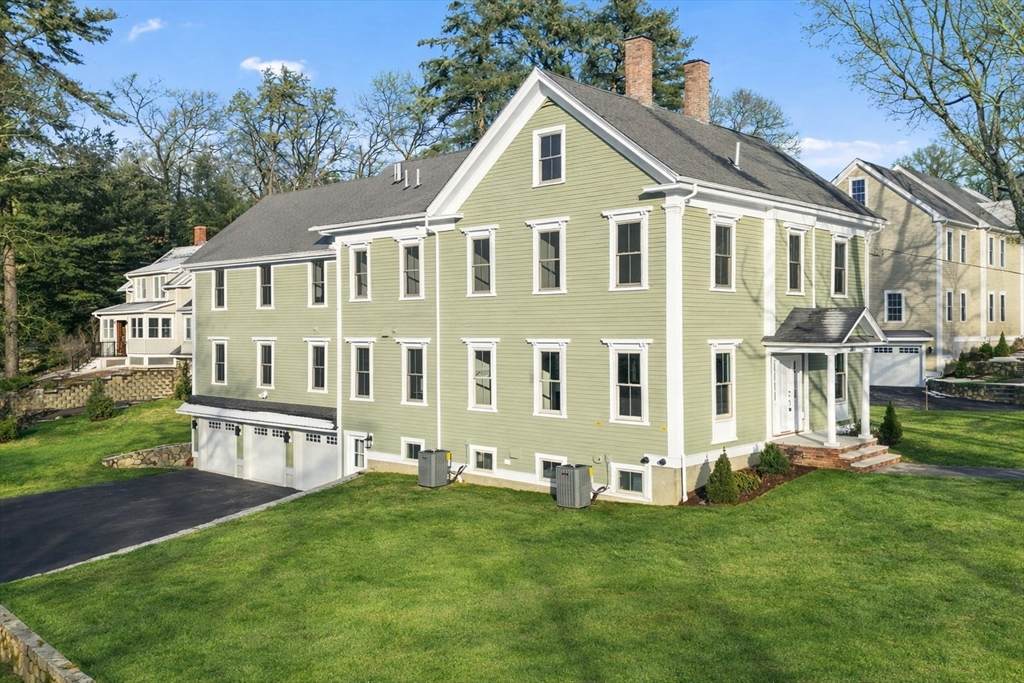 105 Central St - Photo 1