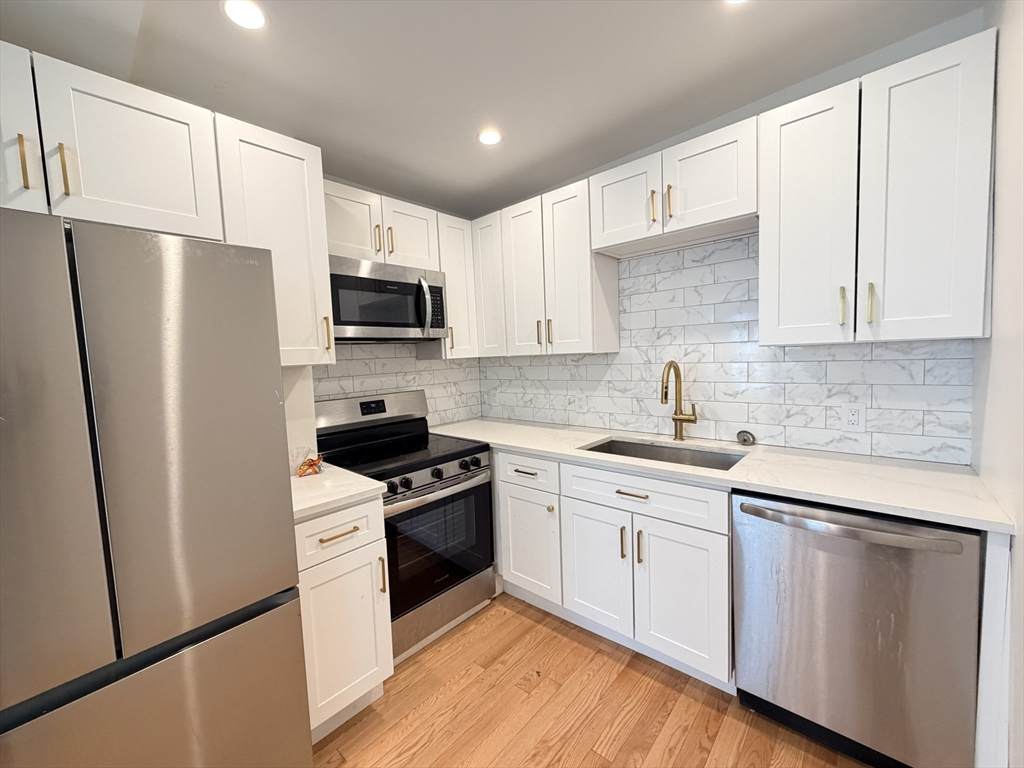 95 Phillips - Photo 1