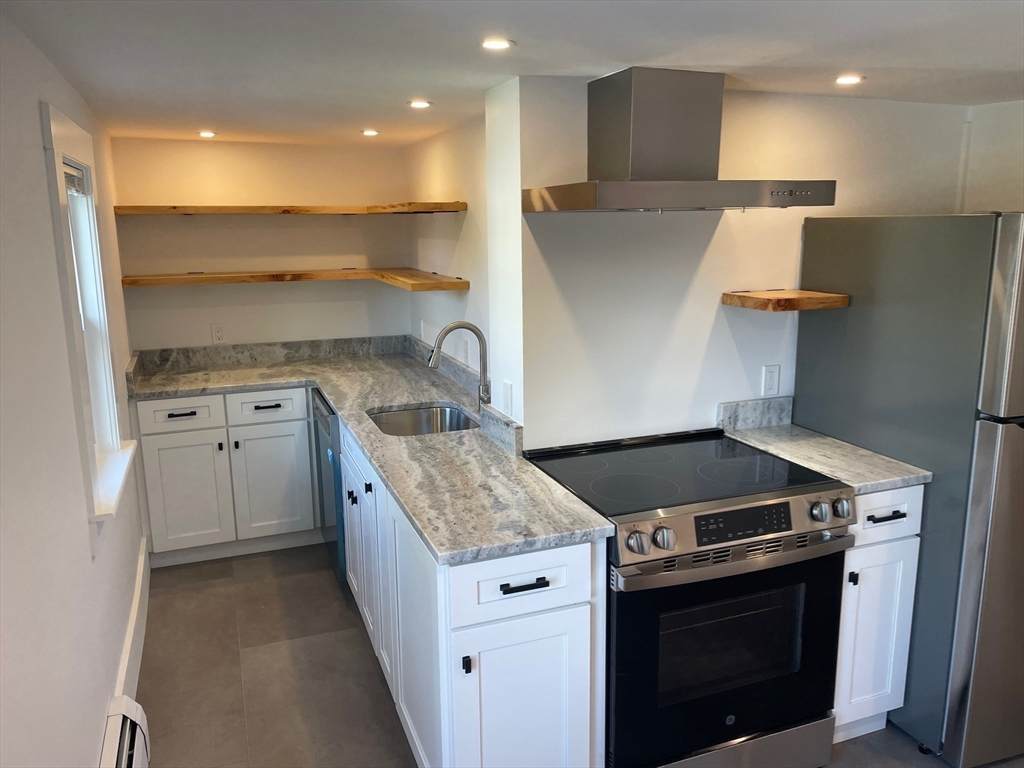 13 Middle Street - Photo 1