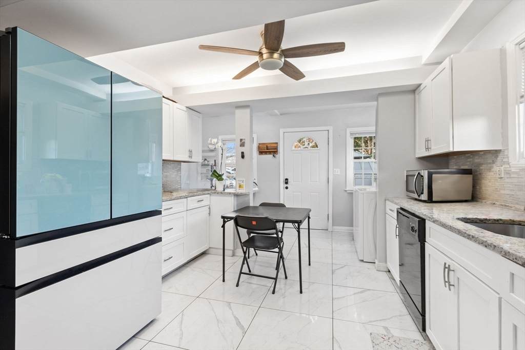 7-9 Kittredge Ave - Photo 1
