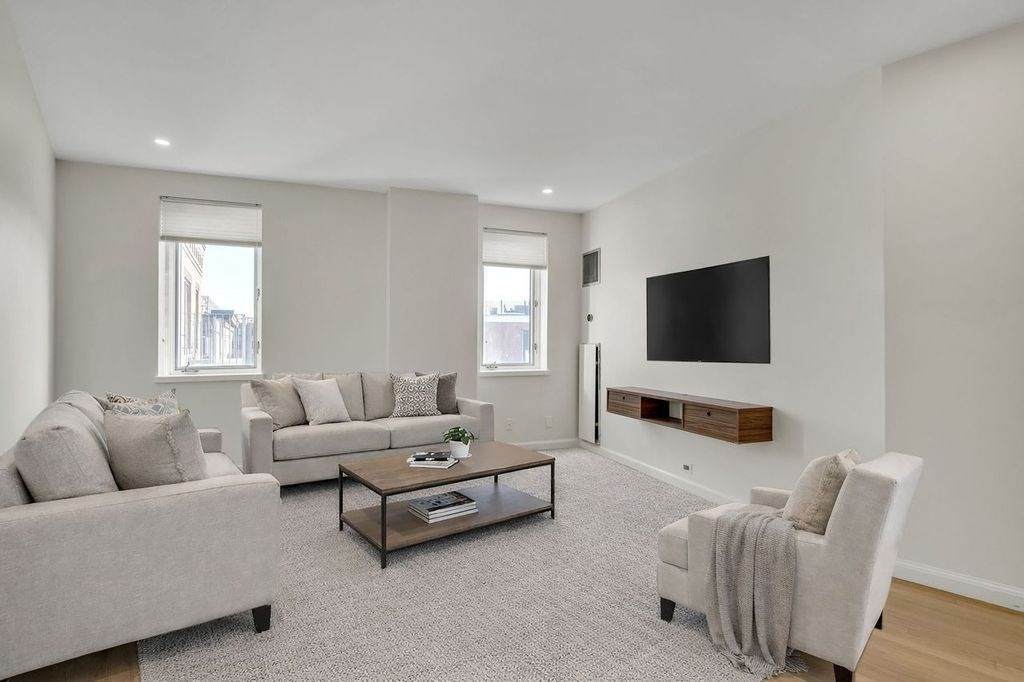 19 Wiget St - Photo 1