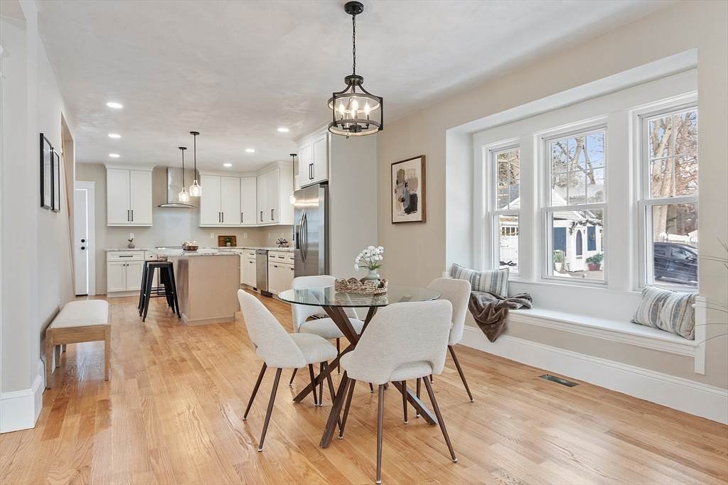 42 N Worcester Ave - Photo 1