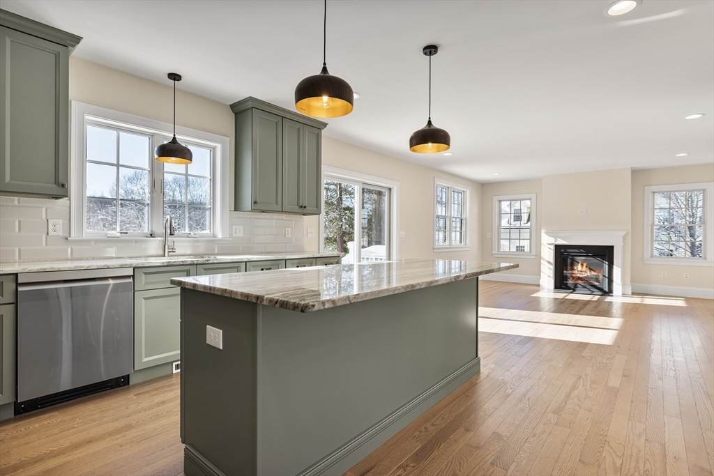 41 Lantern Lane - Photo 1