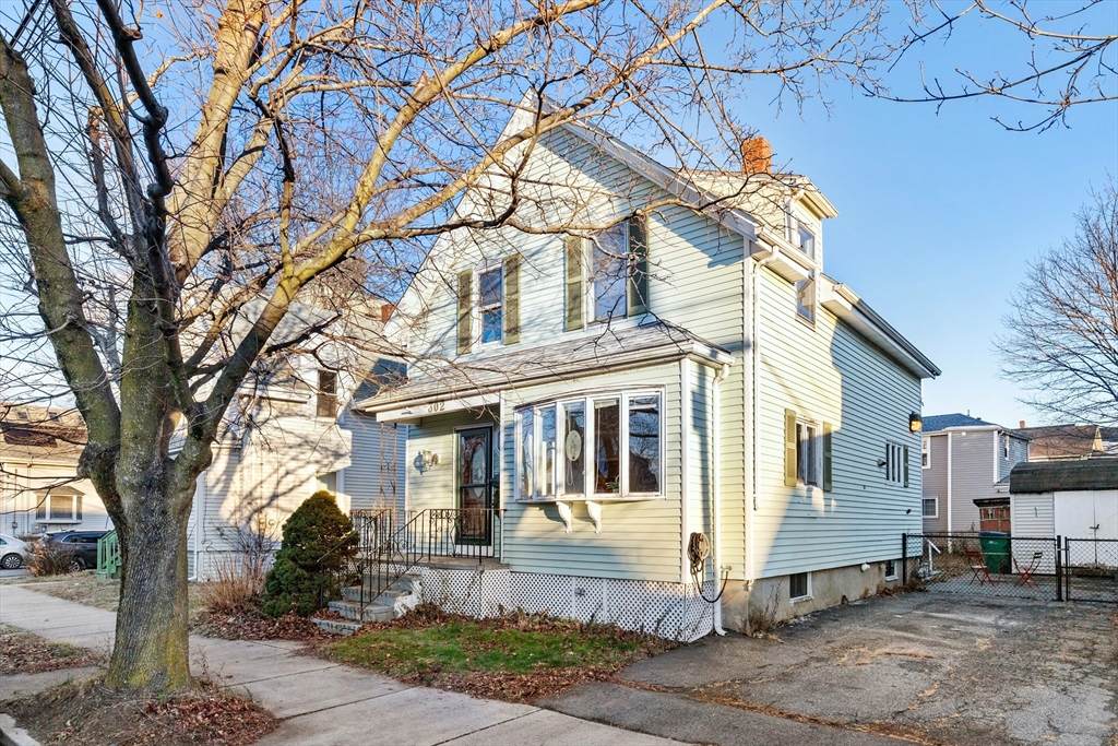 302 Maple Street - Photo 1