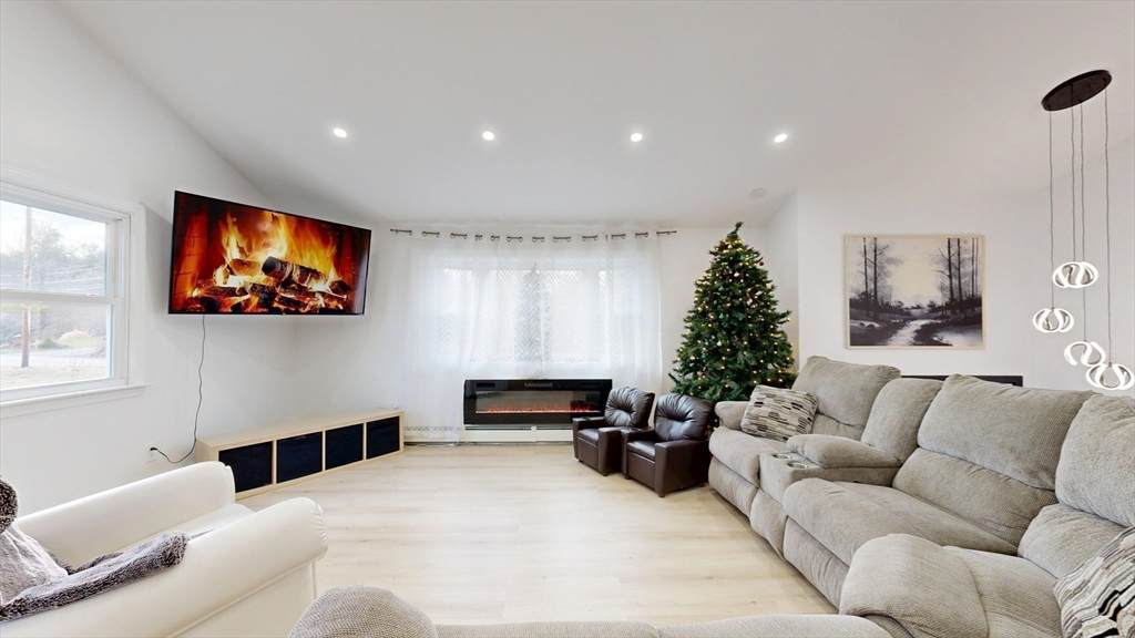 50 Cross St - Photo 1