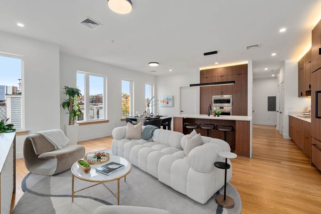 58 Kent - Photo 1