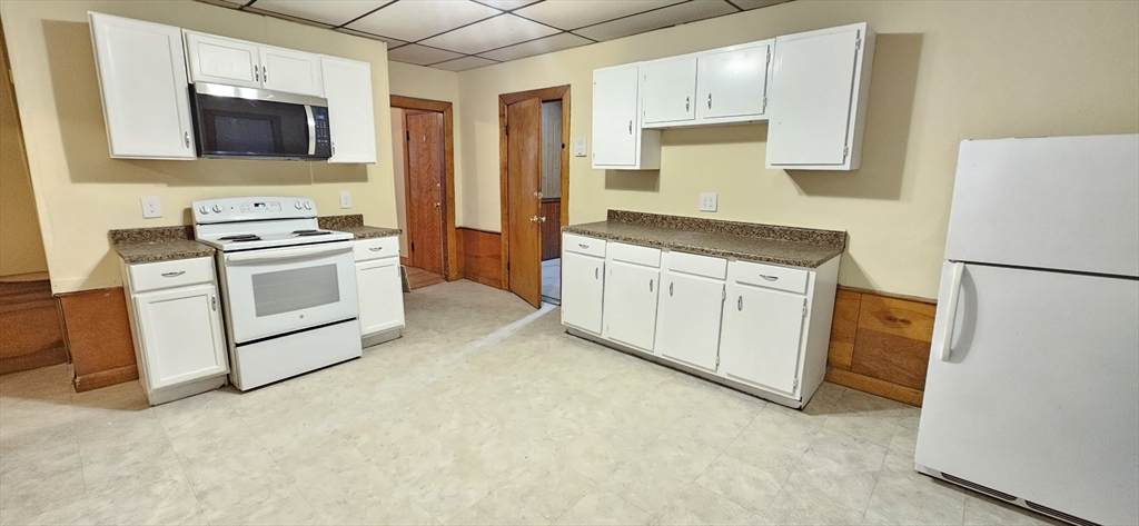 93 Arthur St - Photo 1