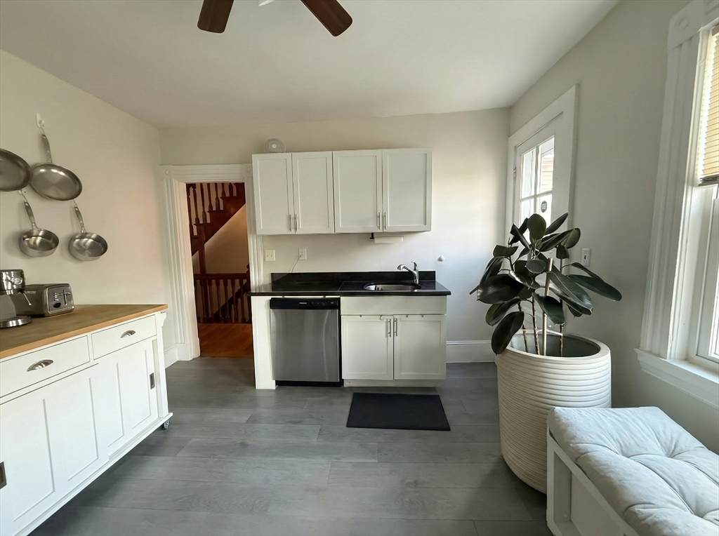 20 Fellsway W - Photo 1