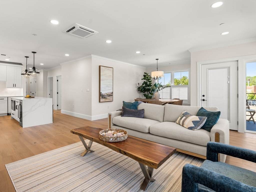16 Franklin Street - Photo 1