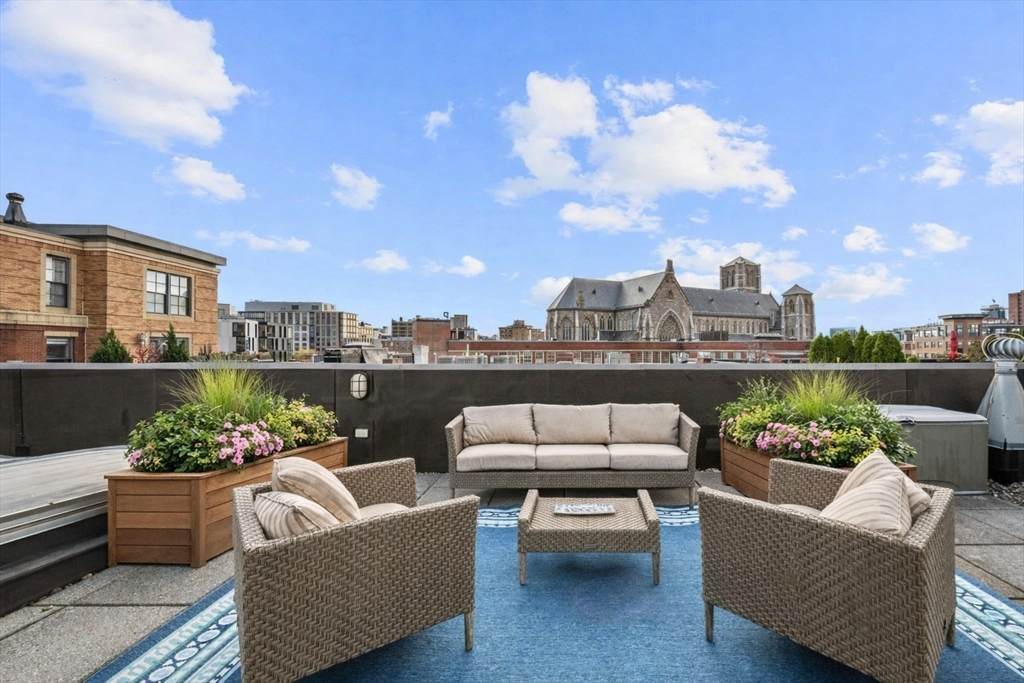 1 Rollins Street - Photo 1