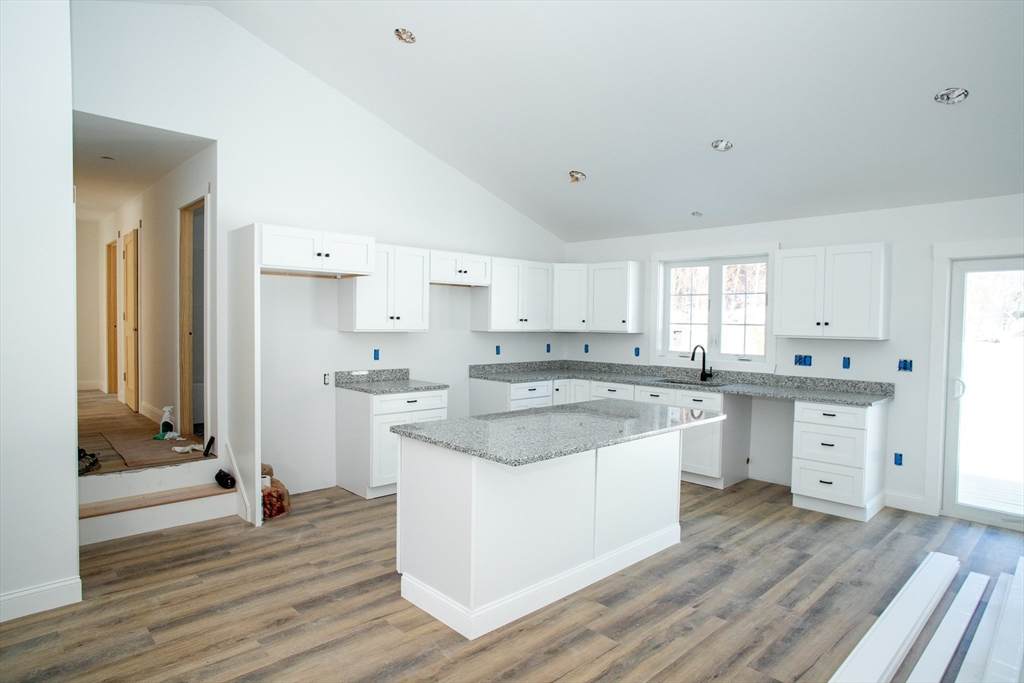 216 Holtshire - Photo 1