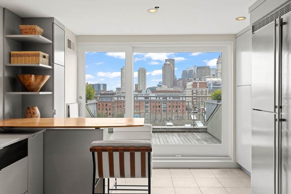 357 Commercial St - Photo 1