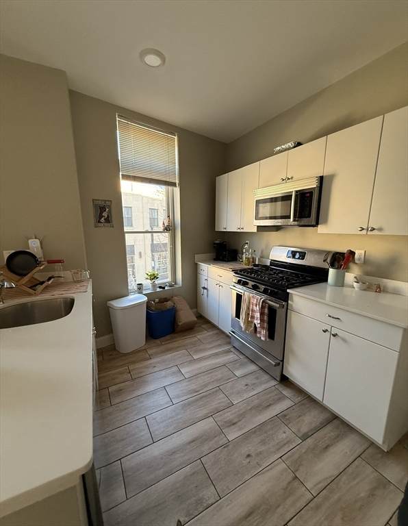 10 Roxbury - Photo 1