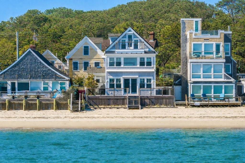 613 Commercial St - Photo 1