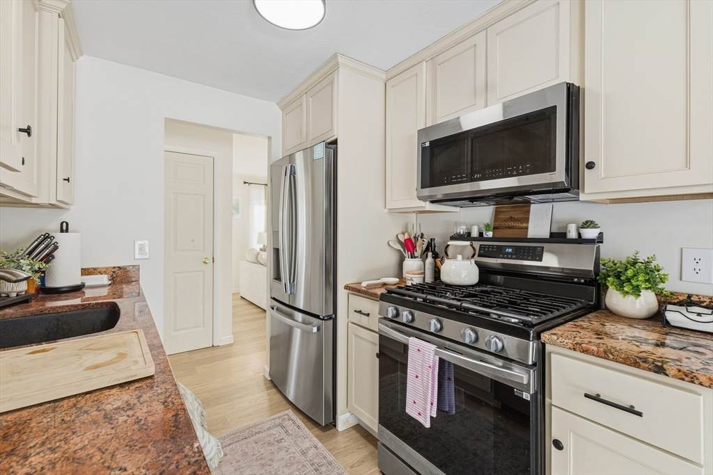 239 Powderhorn Dr - Photo 1