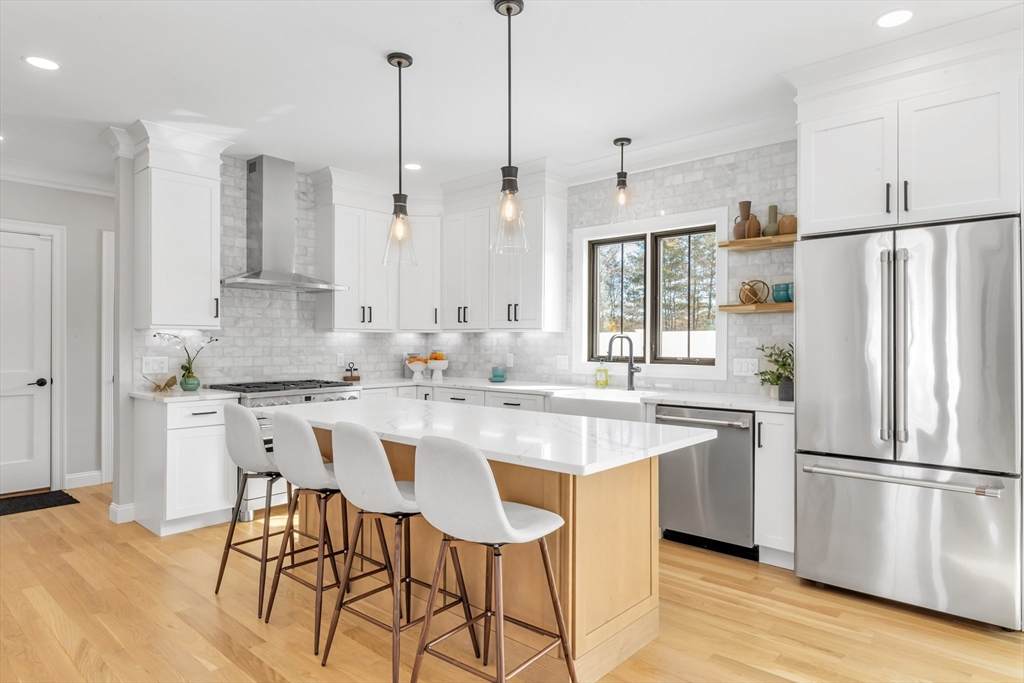 16 Starling Street - Photo 1