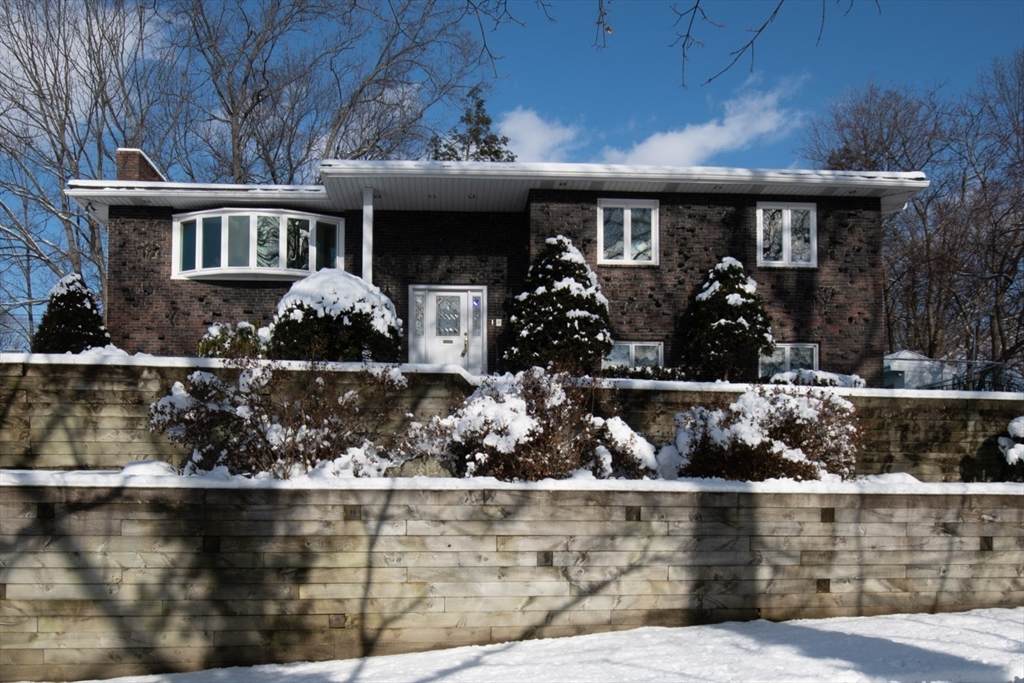 33 Lake Avenue - Photo 1