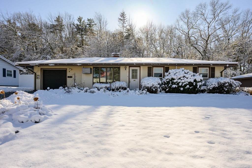 95 Rindone St - Photo 1