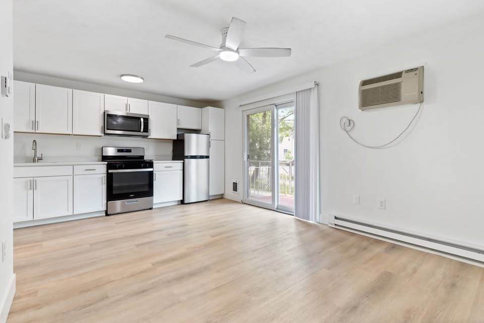 55 Broad Street - Photo 1