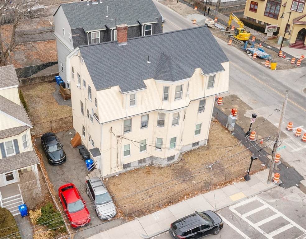 853 Cummins Hwy - Photo 1
