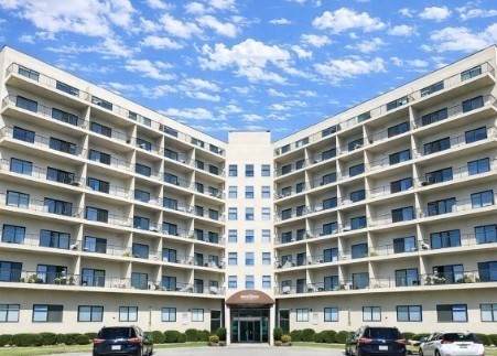 133 Commander Shea Blvd - Photo 1