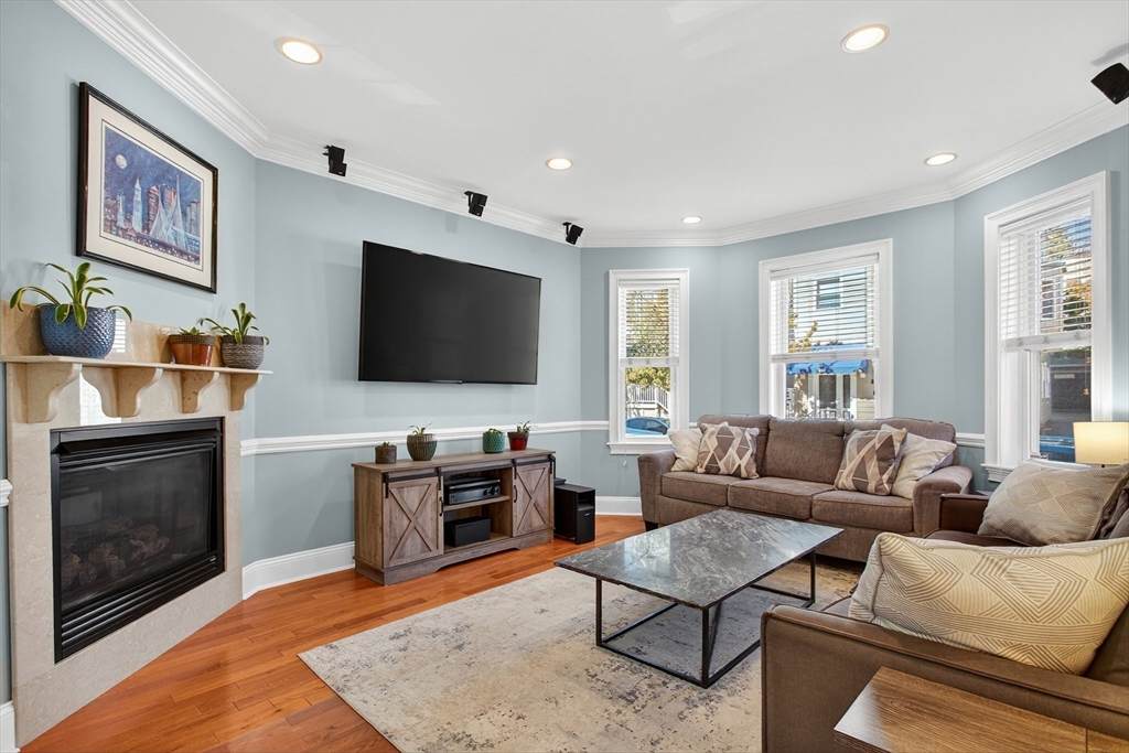 703 East 5th Street - Photo 1