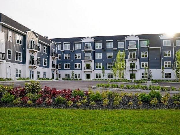 485 Blue Hills Parkway - Photo 1