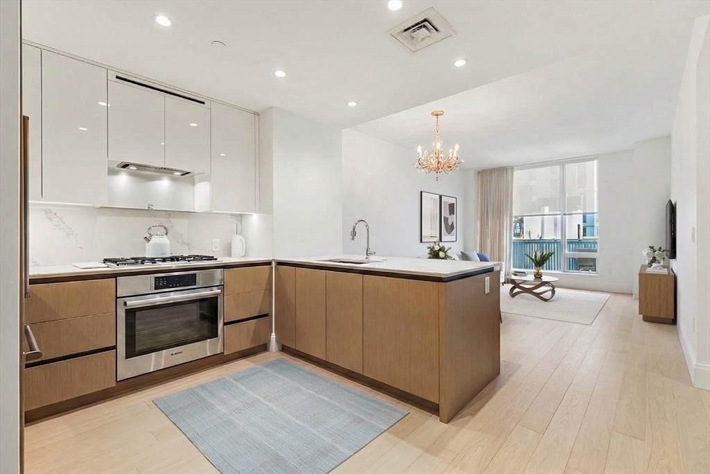 380 Harrison Ave - Photo 1