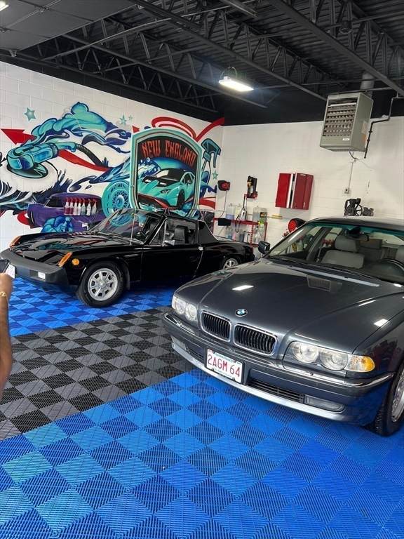 777 Confidential St - Photo 1