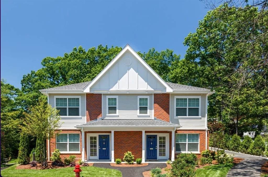 13 Independence Dr - Photo 1
