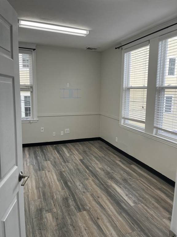 414 Main St - Photo 1