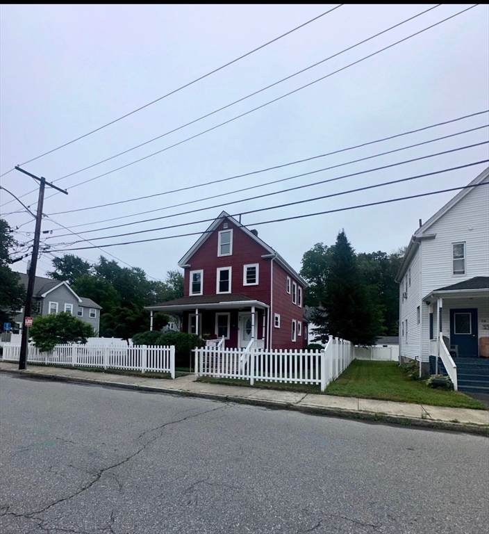 92 Alexander St - Photo 1