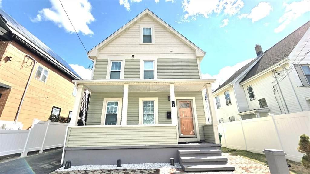 13 Leyden St - Photo 1