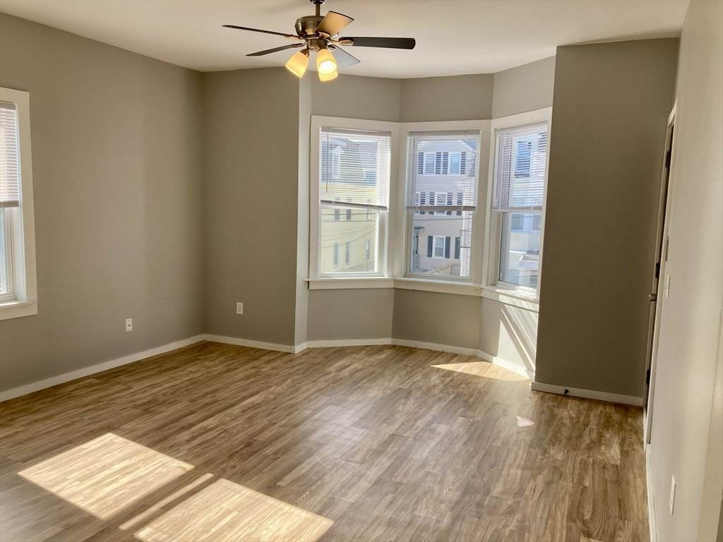49 Linden St - Photo 1