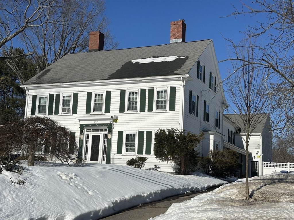 367 Maple St - Photo 1