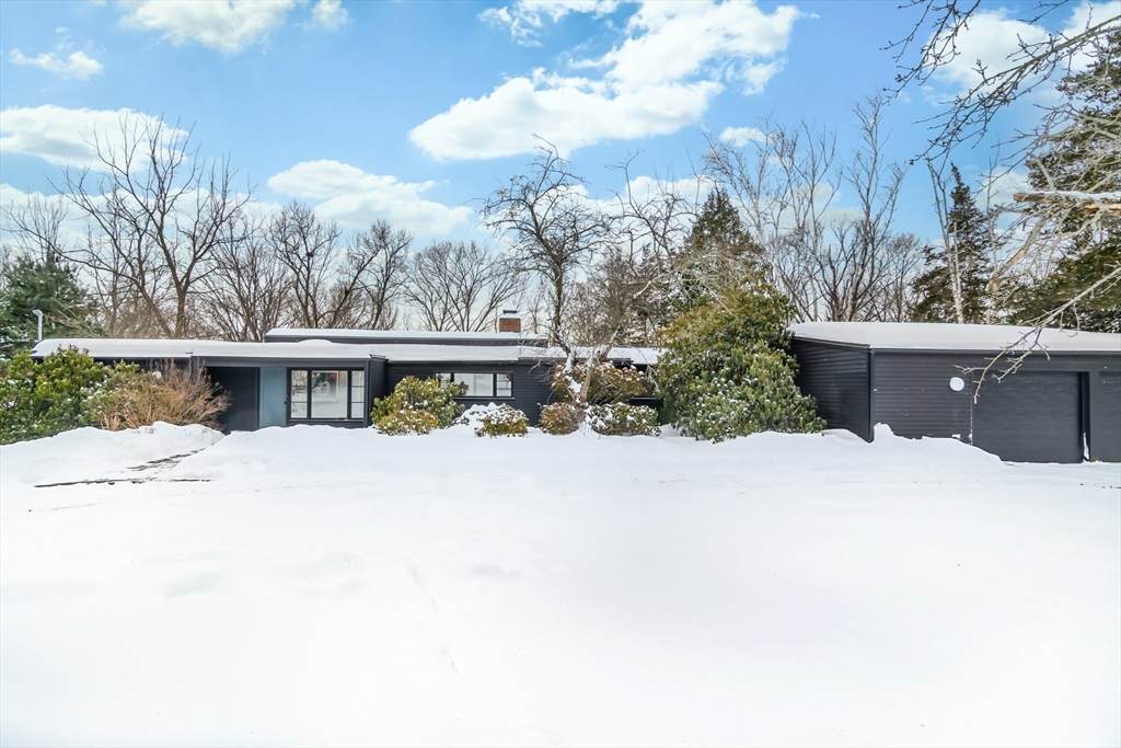 81 Woodland St - Photo 1