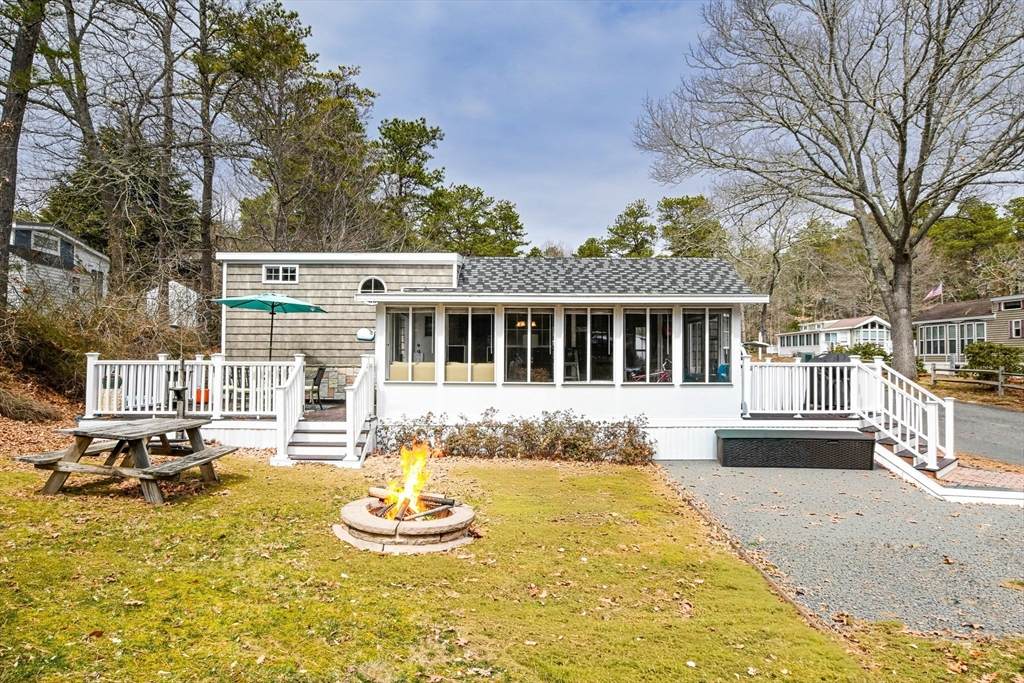 185 Cotuit Rd - Photo 1