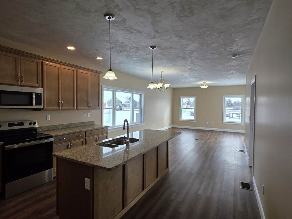 12 Fidelity Drive - Photo 1