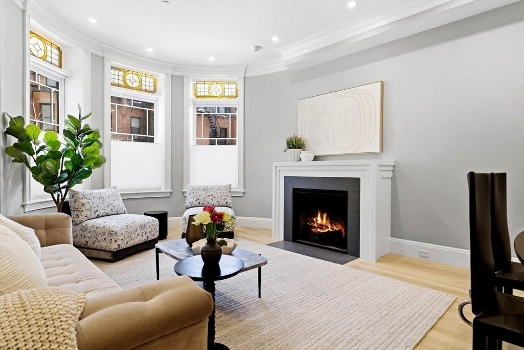 131 Saint Botolph St - Photo 1