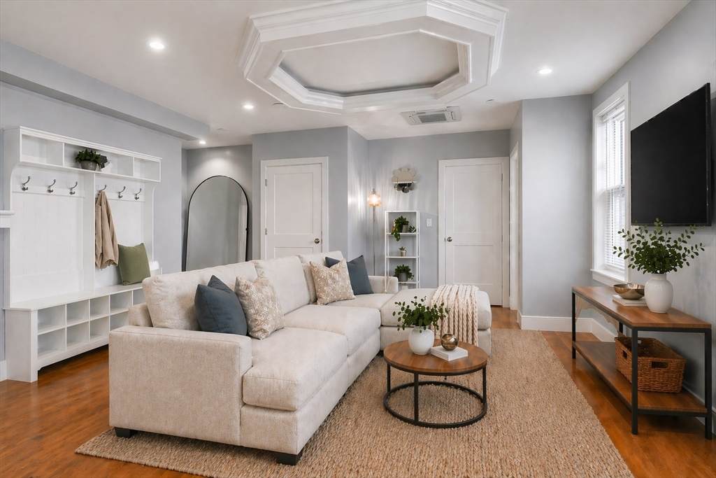 14 Farragut Ave. - Photo 1