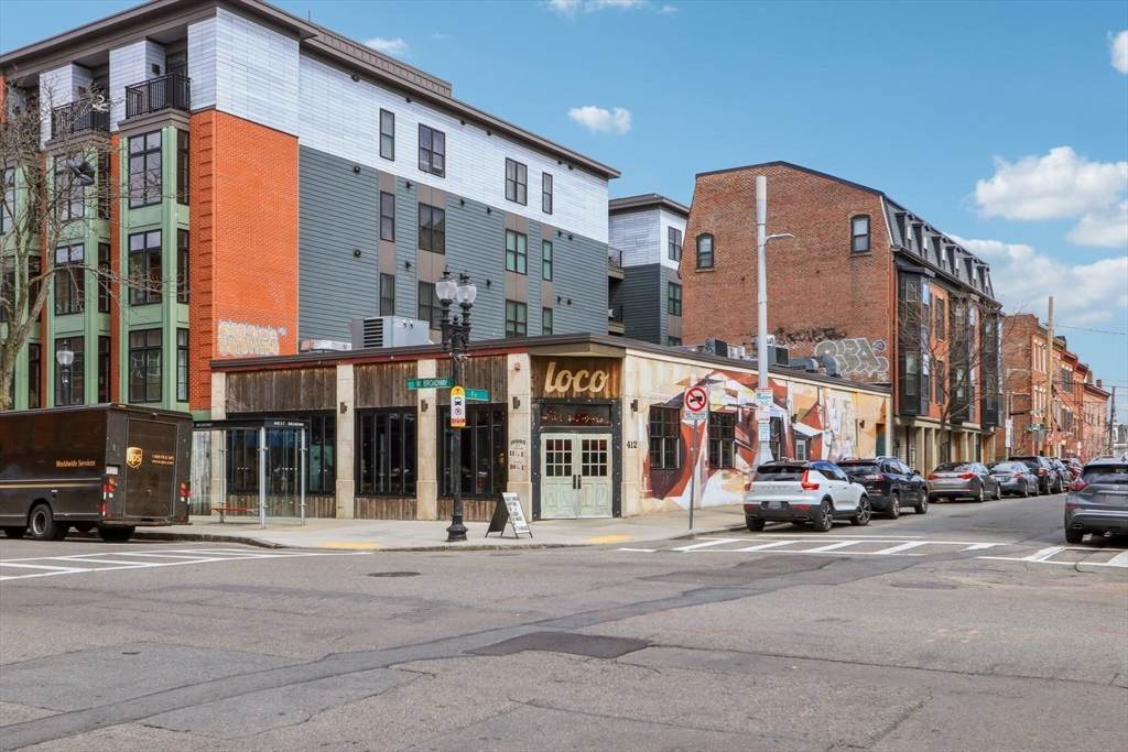 271 W 5th St - Photo 1