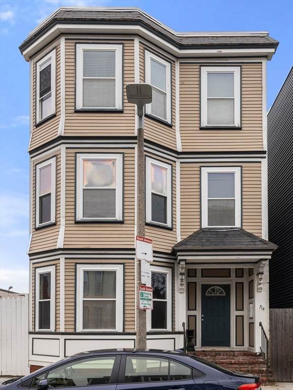 714 E 4th St - Photo 1