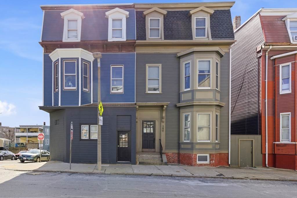249 Lexington St - Photo 1