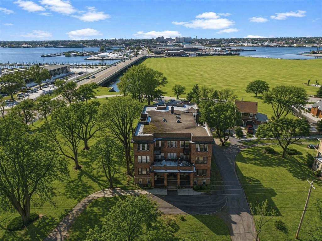 138 Main St - Photo 1