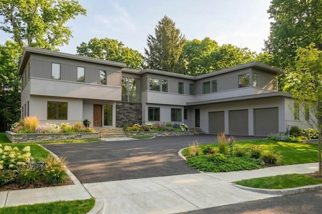 18 Annawan Rd - Photo 1