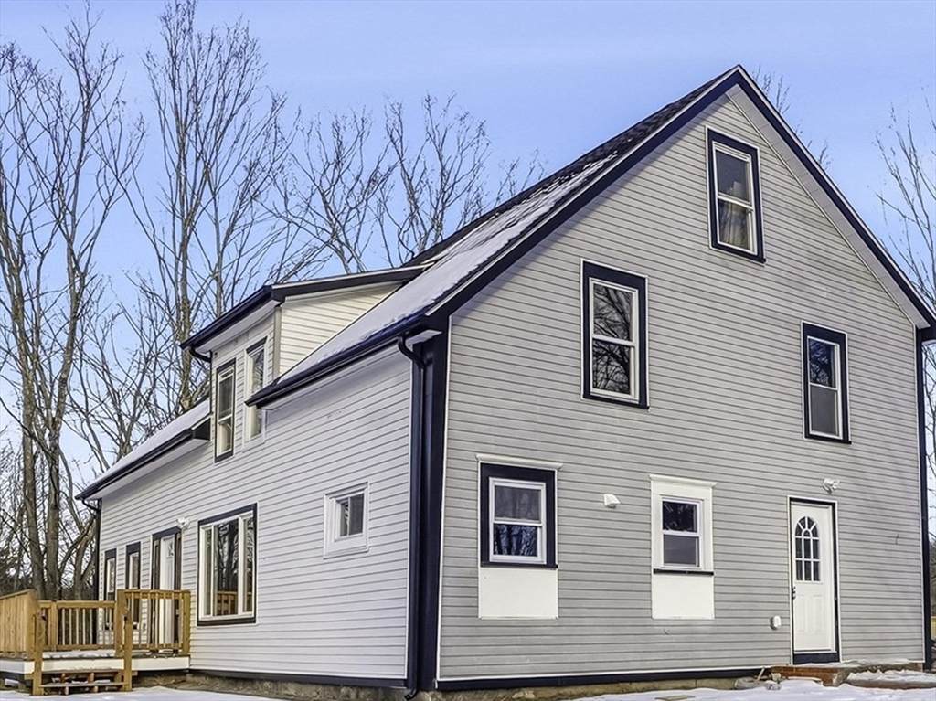 140 Spring St - Photo 1