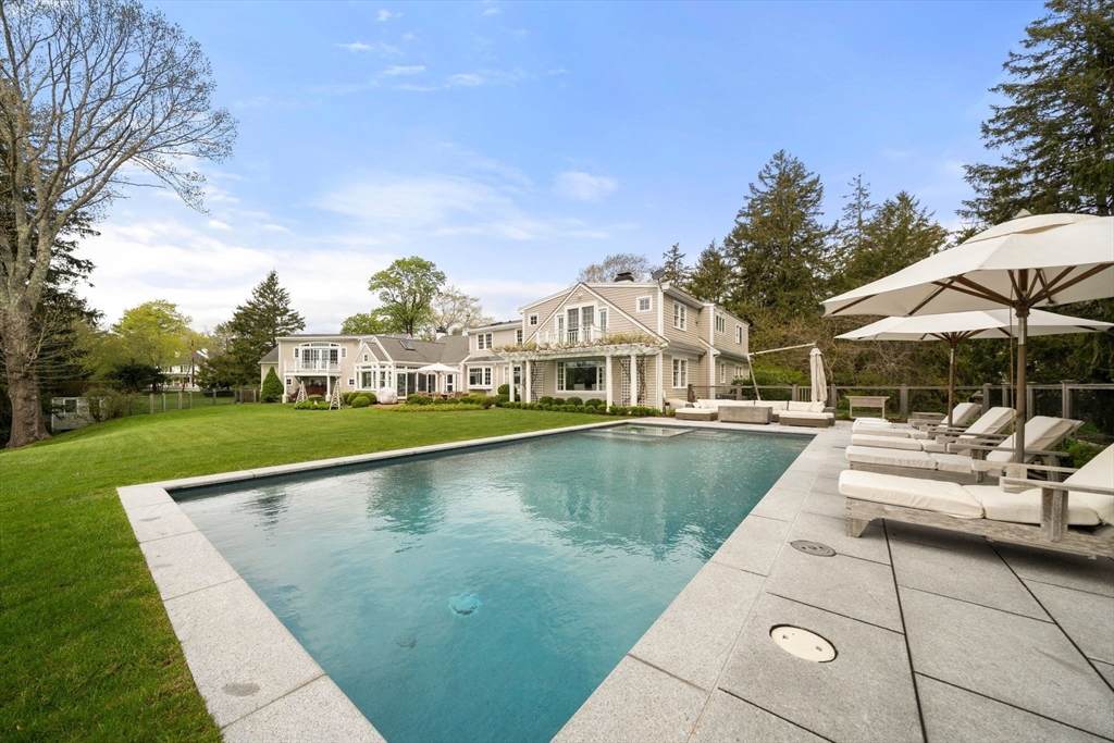 153 Washington Street - Photo 1