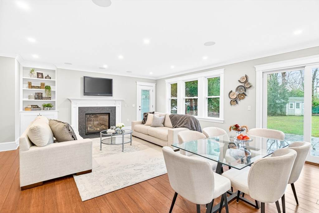 524 Ward St - Photo 1