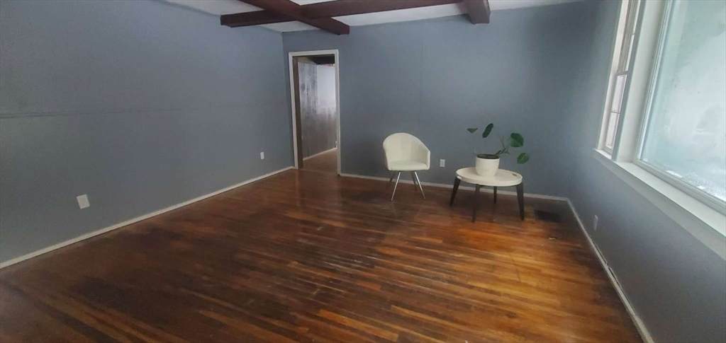 83 Mason - Photo 1